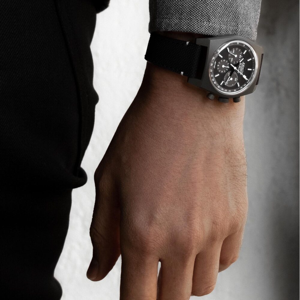Zenith Chronomaster El Primero A384 Revival_Shadow